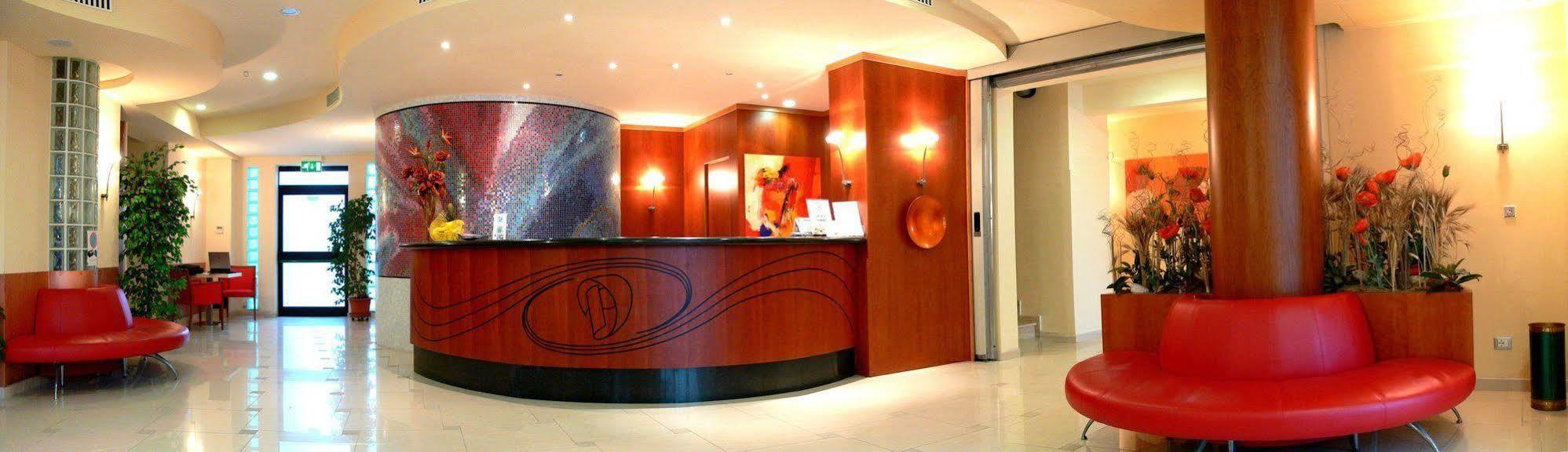 Hotel Duca Degli Abruzzi Montesilvano Marina Kültér fotó